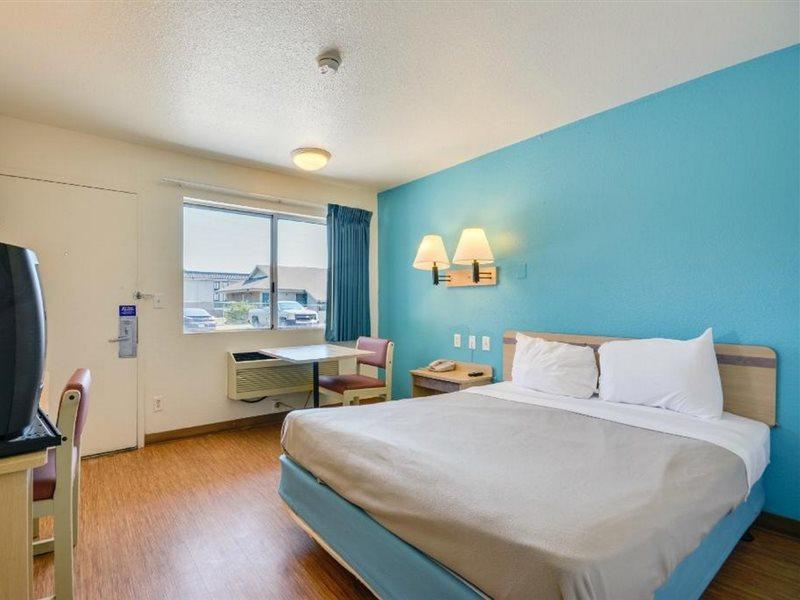 Rodeway Inn Tillmans Corner Εξωτερικό φωτογραφία