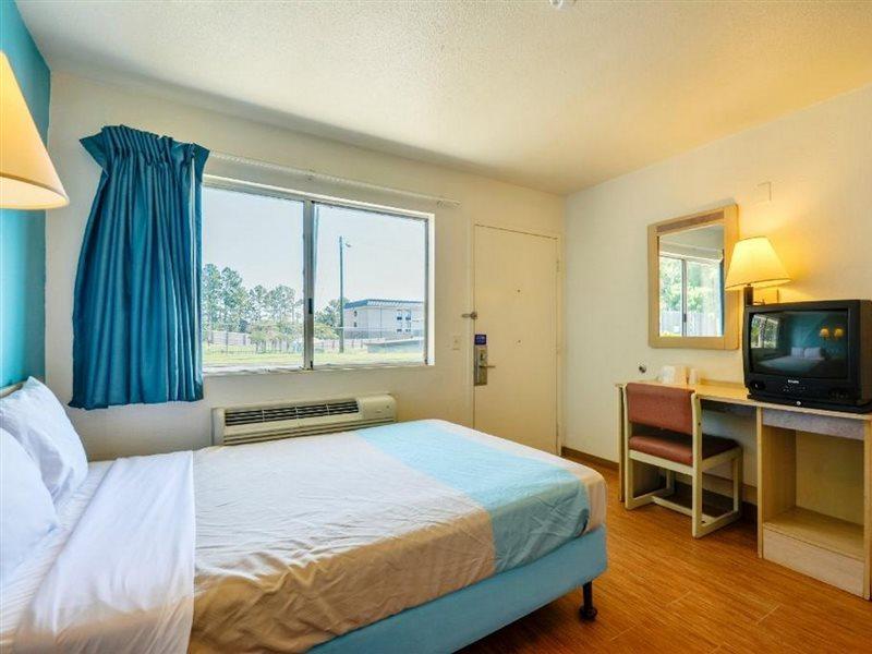 Rodeway Inn Tillmans Corner Εξωτερικό φωτογραφία