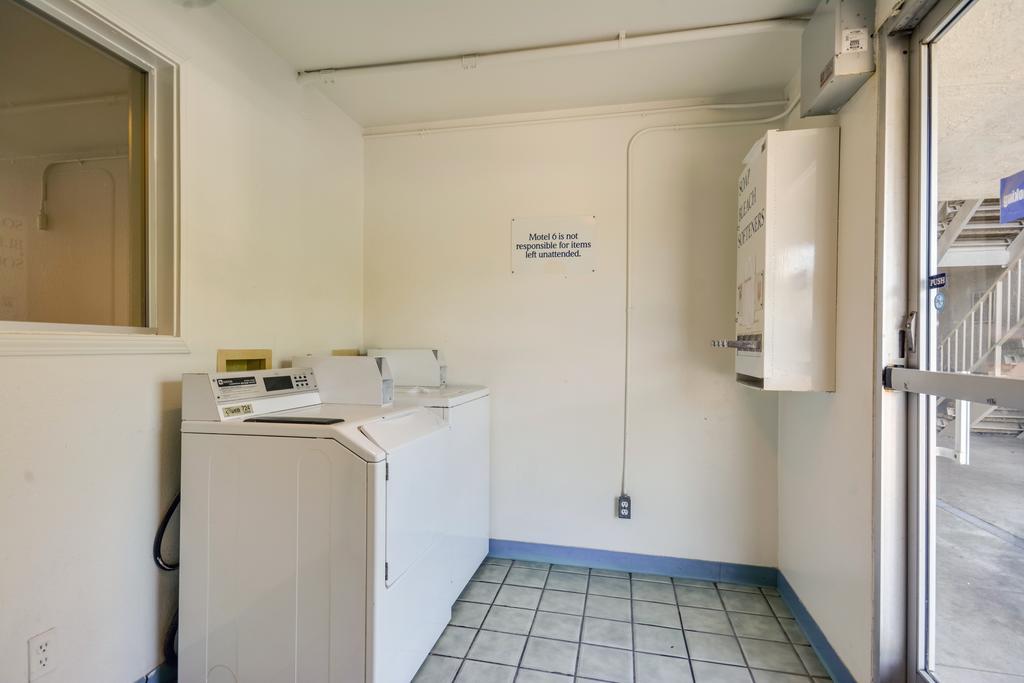 Rodeway Inn Tillmans Corner Εξωτερικό φωτογραφία