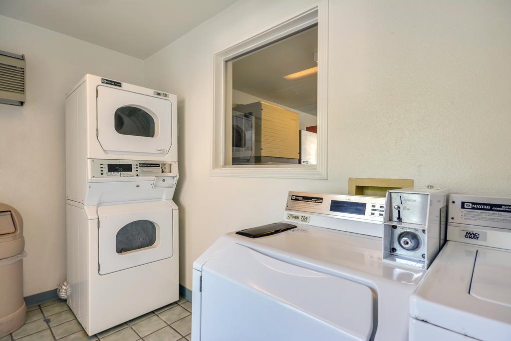 Rodeway Inn Tillmans Corner Εξωτερικό φωτογραφία