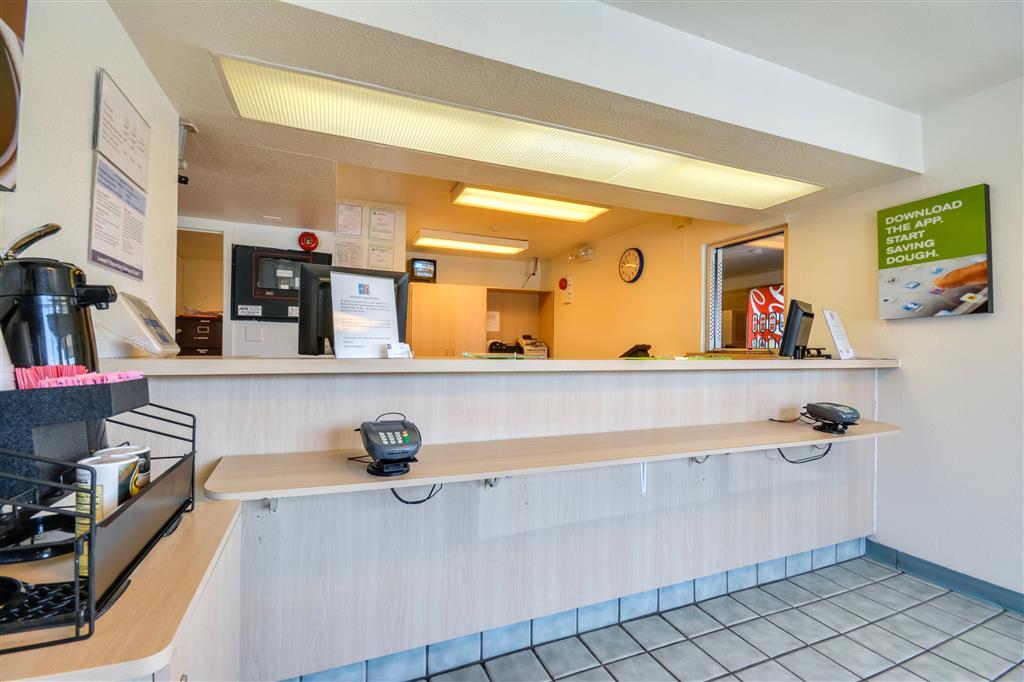 Rodeway Inn Tillmans Corner Εσωτερικό φωτογραφία