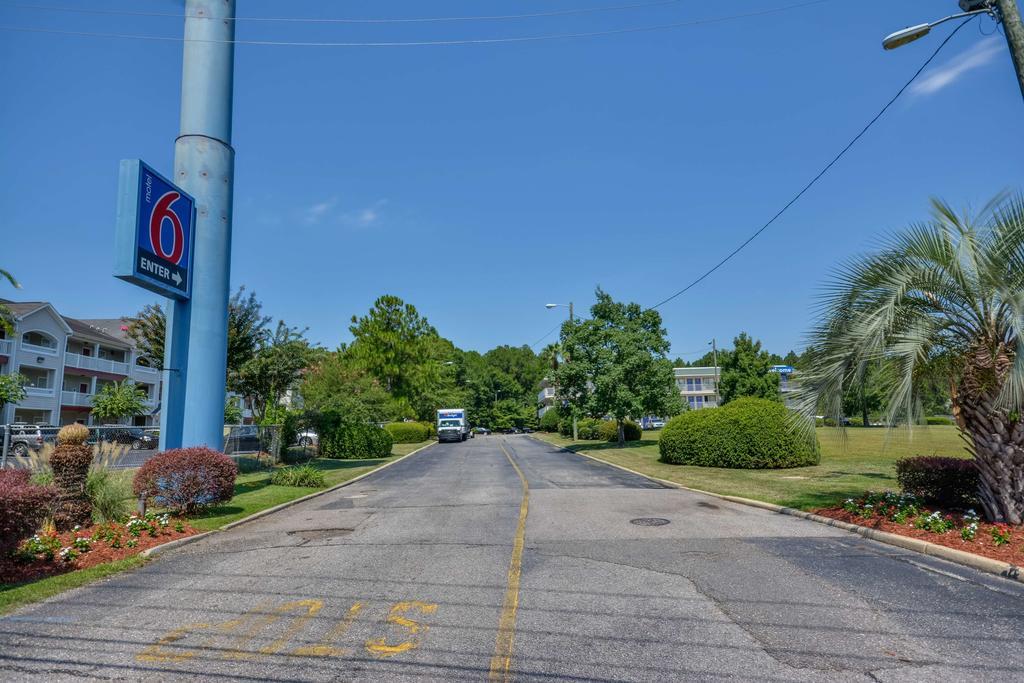 Rodeway Inn Tillmans Corner Εξωτερικό φωτογραφία