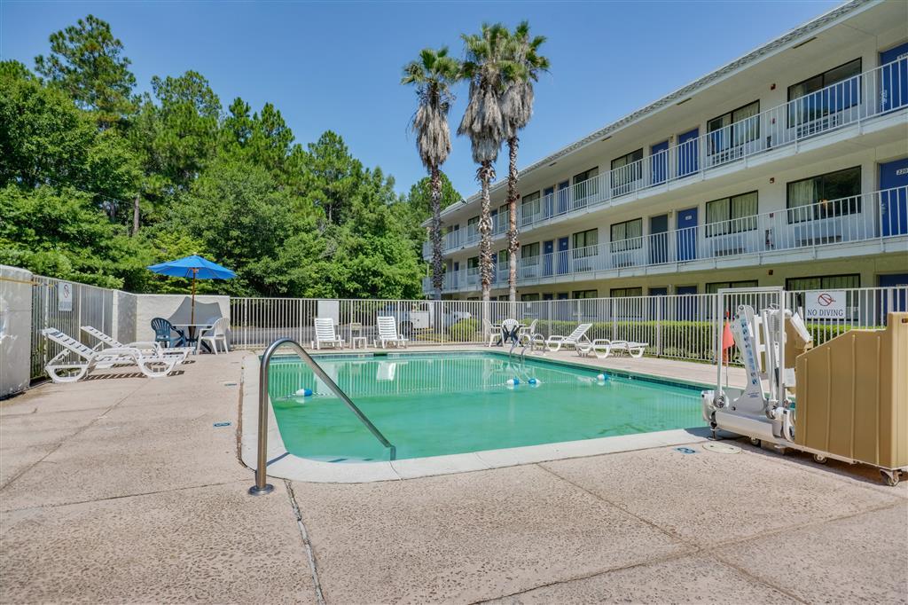 Rodeway Inn Tillmans Corner Ανέσεις φωτογραφία