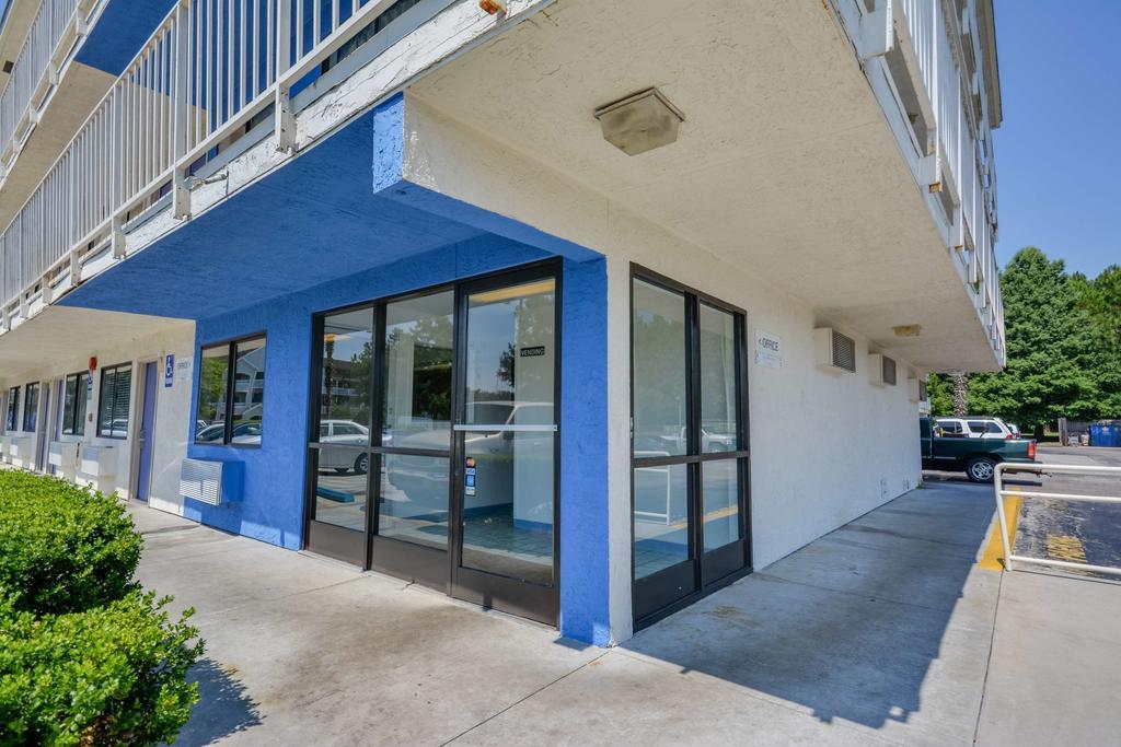 Rodeway Inn Tillmans Corner Εξωτερικό φωτογραφία