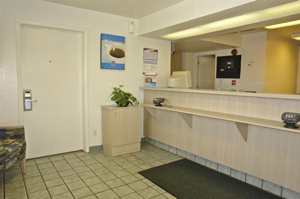 Rodeway Inn Tillmans Corner Εσωτερικό φωτογραφία